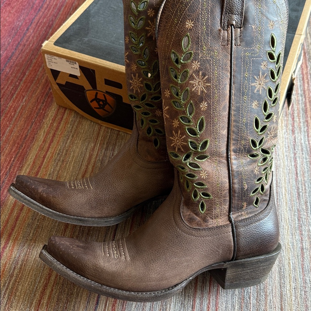 Ariat Women's Brown Leather Western Boots 8.5